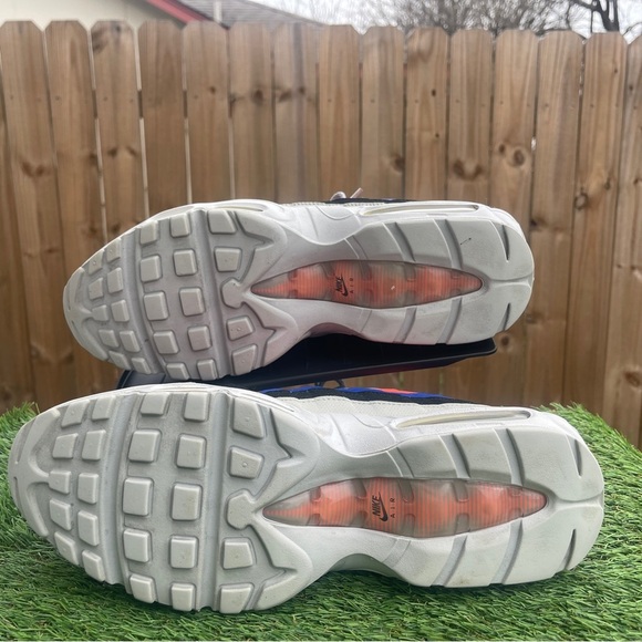 Size 12.5 - Nike Air Max 95 Essential Ultramarine Platinum - Picture 3 of 6